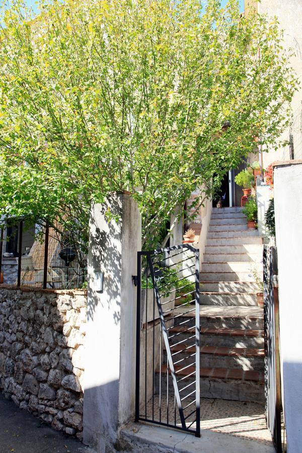 B&B Porchiano Del Monte Amelia Exterior foto